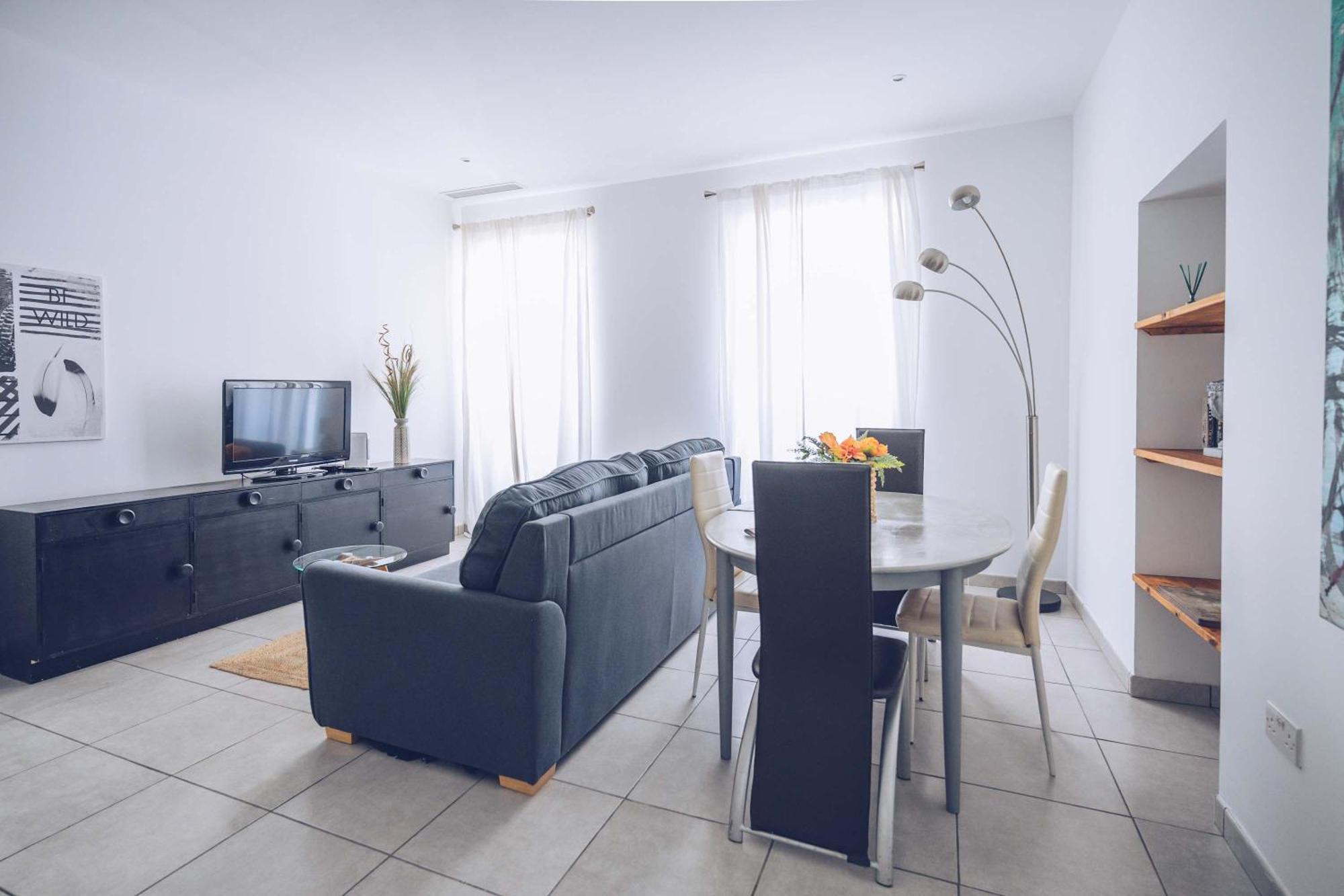 2Br In The Zoko Contemporary And Convenient Apartment Gibraltar Luaran gambar
