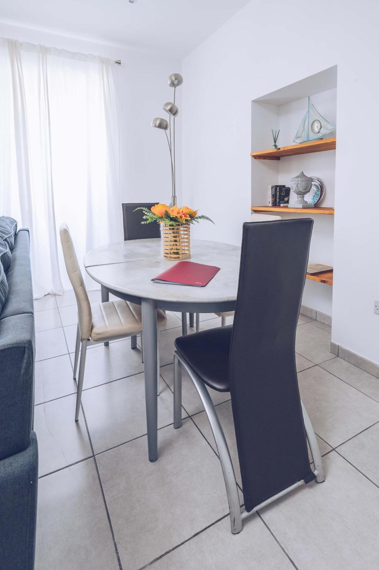 2Br In The Zoko Contemporary And Convenient Apartment Gibraltar Luaran gambar